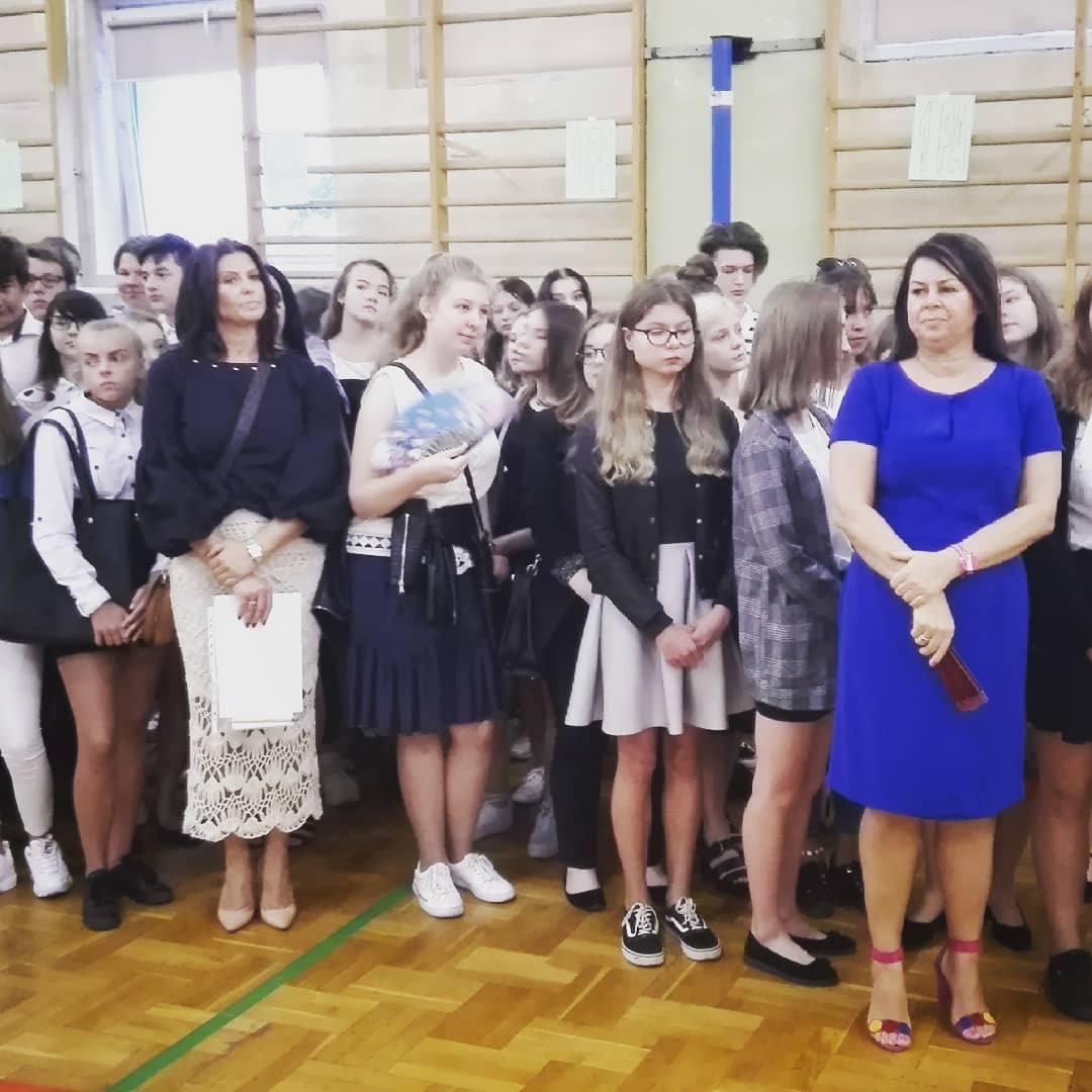 Uroczyste rozpoczęcie roku szkolnego 2019 / 2020 - Zespół Szkół
